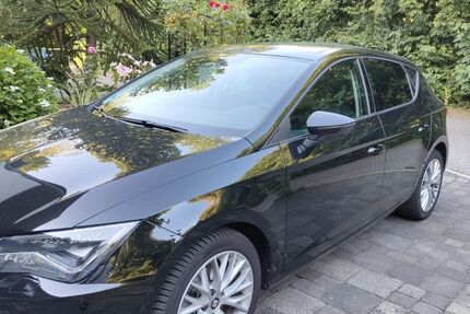 Seat Leon 49.999 km 14.999 &euro; Essen 45329