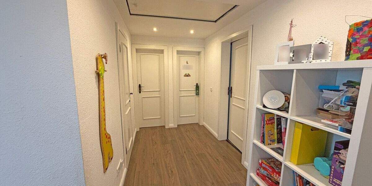 Einfamilienhaus Hünxe Krudenburg - 8 Zimmer, 246 m&sup2;, 550.000&euro; | Angebot:25684454