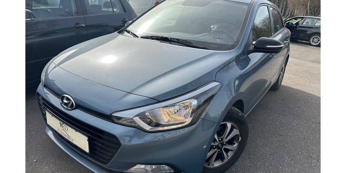 Hyundai i20 115.000 km 8.300 &euro; ESSEN 45326