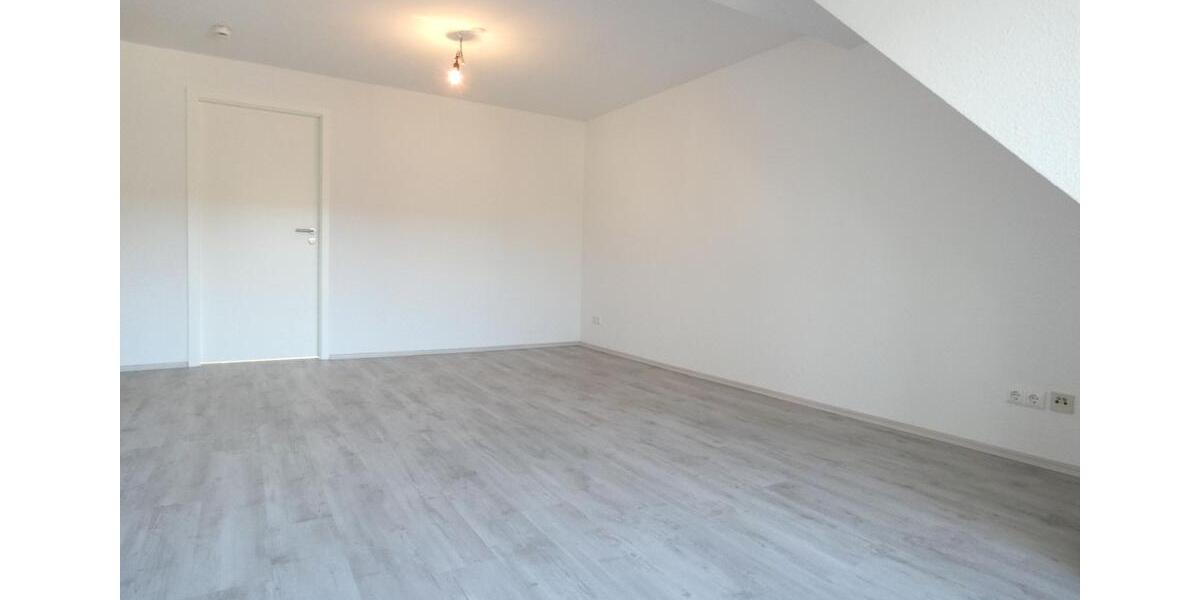 Dachgeschoßwohnung Essen Stadtbezirk III - 2 Zimmer, 40 m&sup2;, 502&euro; | Angebot:25987535