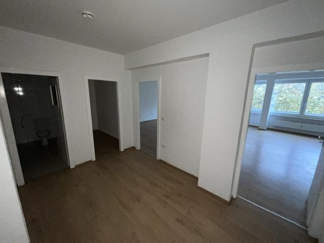 Etagenwohnung Essen Stadtkern - 3 Zimmer, 96 m&sup2;, 919&euro; | Angebot:23634069