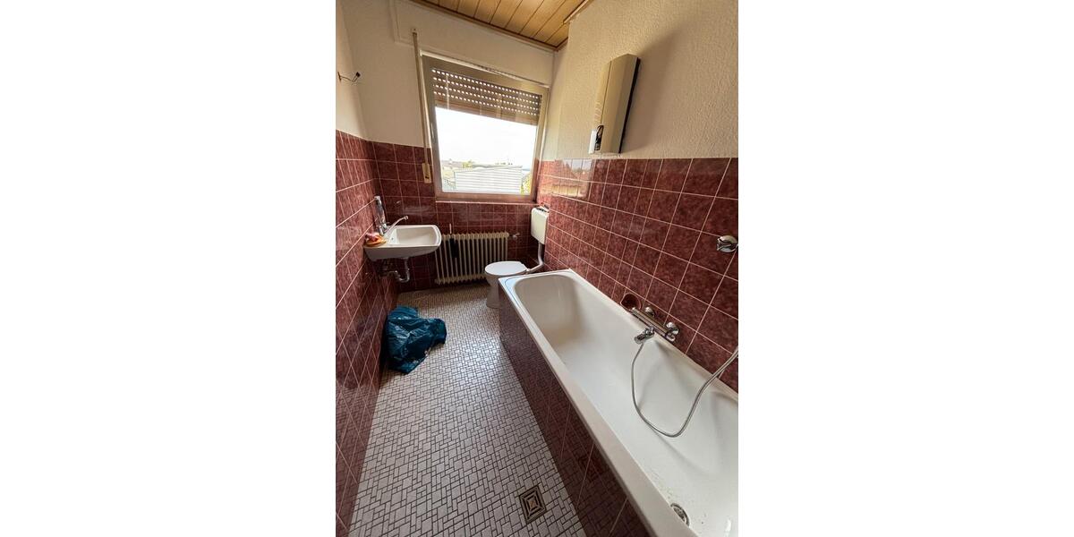 Dachgeschoßwohnung Sprockhövel - 3 Zimmer, 78 m&sup2;, 480&euro; | Angebot:26628586