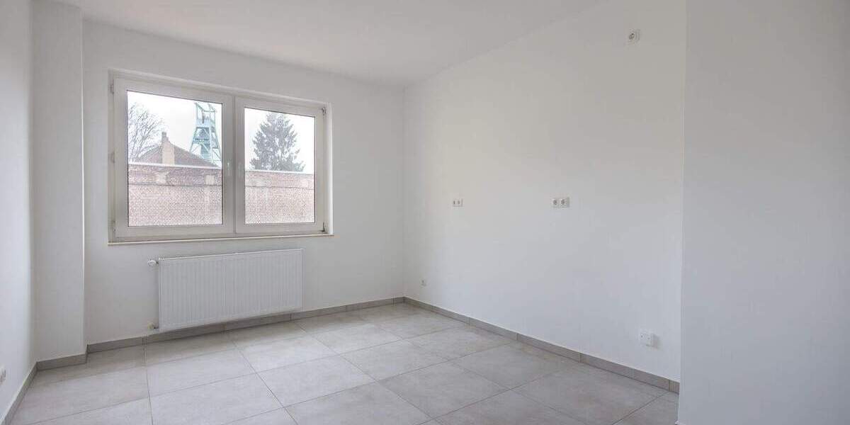 Etagenwohnung Bochum Innenstadt - 3 Zimmer, 80 m&sup2;, 900&euro; | Angebot:25744014