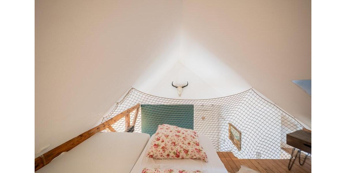 Dachgeschoßwohnung Essen Stadtbezirk VIII - 1 Zimmer, 45 m&sup2;, 1.000&euro; | Angebot:25811942