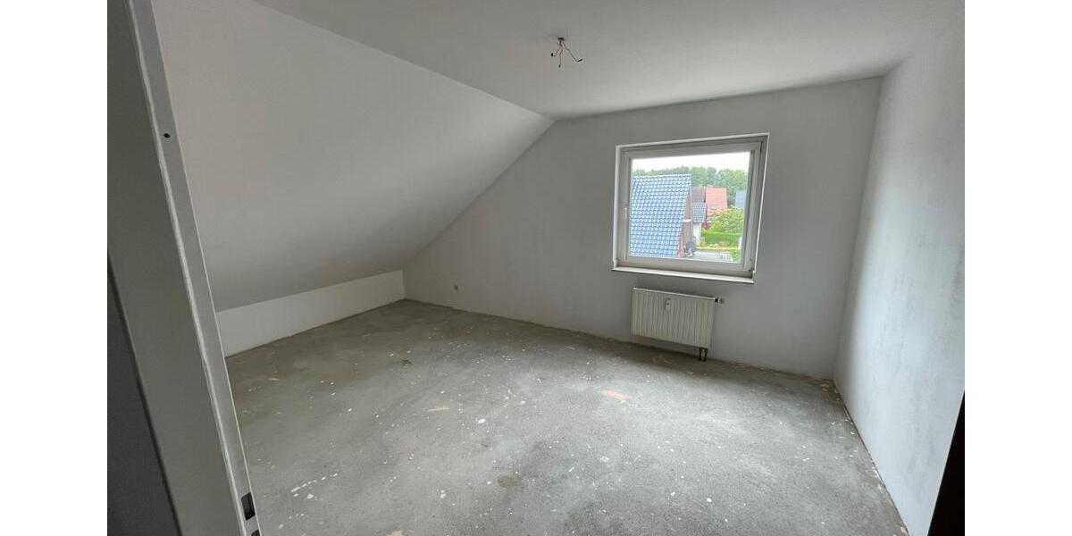 Dachgeschoßwohnung Schermbeck - 2.5 Zimmer, 62 m&sup2;, 450&euro; | Angebot:26646847