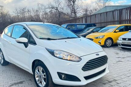 Ford Fiesta 185.000 km 2.450 &euro; Essen 45356