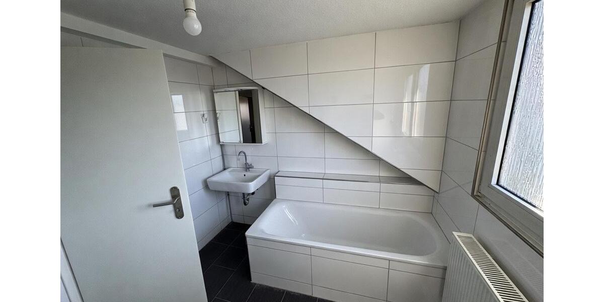 Dachgeschoßwohnung Gelsenkirchen Erle - 2 Zimmer, 47 m&sup2;, 350&euro; | Angebot:26465288