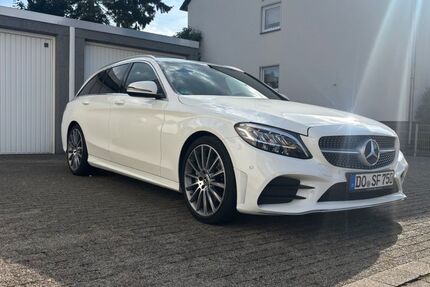 Mercedes-Benz C 200 180.000 km 15.900 &euro; Dortmund 44388