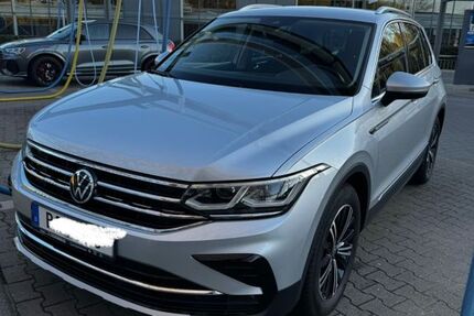 VW Tiguan 63.000 km 22.999 &euro; Bochum 44791