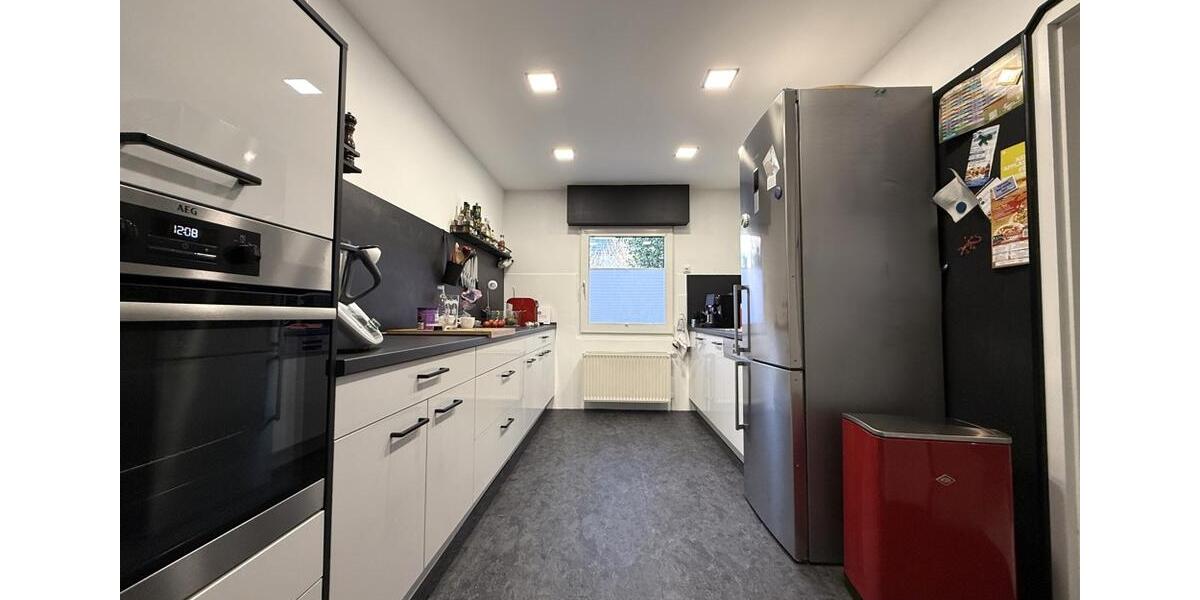 Erdgeschoßwohnung Gladbeck - 3 Zimmer, 135 m&sup2;, 1.300&euro; | Angebot:26021642