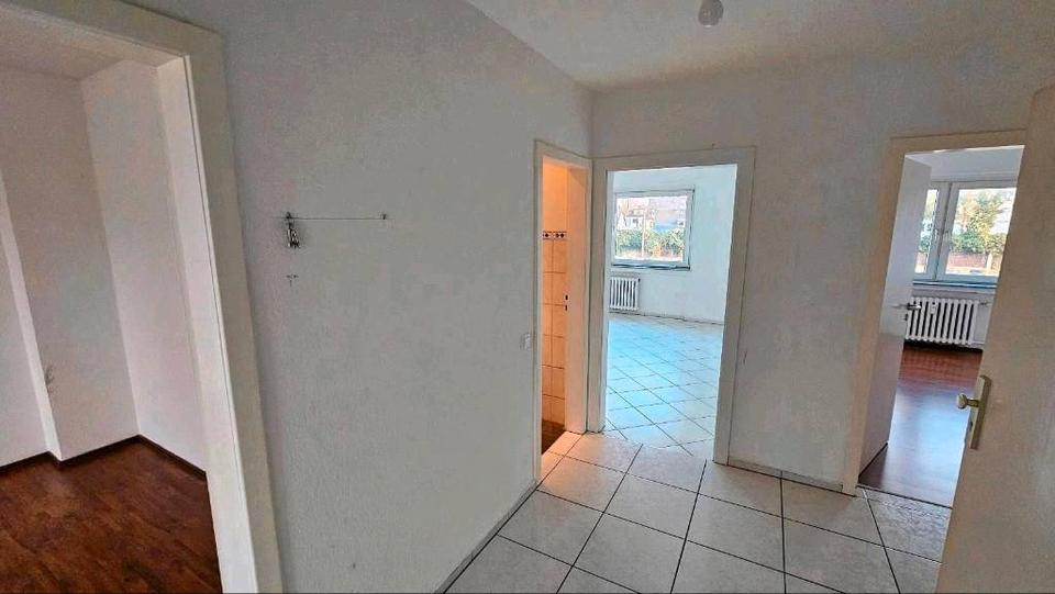 Etagenwohnung Essen Stadtbezirk III - 3 Zimmer, 68 m&sup2;, 580&euro; | Angebot:26040447