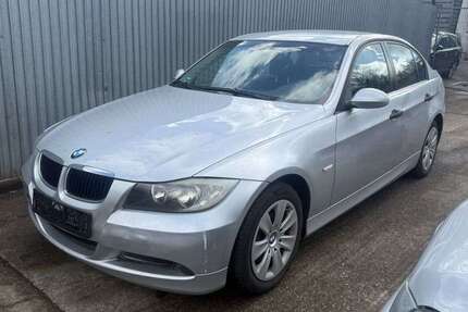 BMW 318 264.000 km 3.000 &euro; Essen 45143