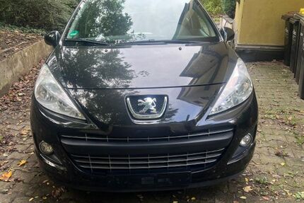 Peugeot 207 70.800 km 3.100 &euro; Essen 45309