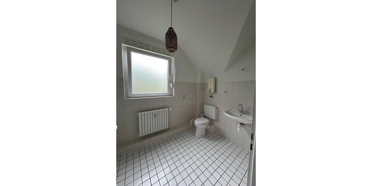 Dachgeschoßwohnung Recklinghausen Berghausen - 4.5 Zimmer, 81 m&sup2;, 1.050&euro; | Angebot:25641730