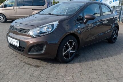 Kia Rio 89.987 km 6.250 &euro; Essen 45326