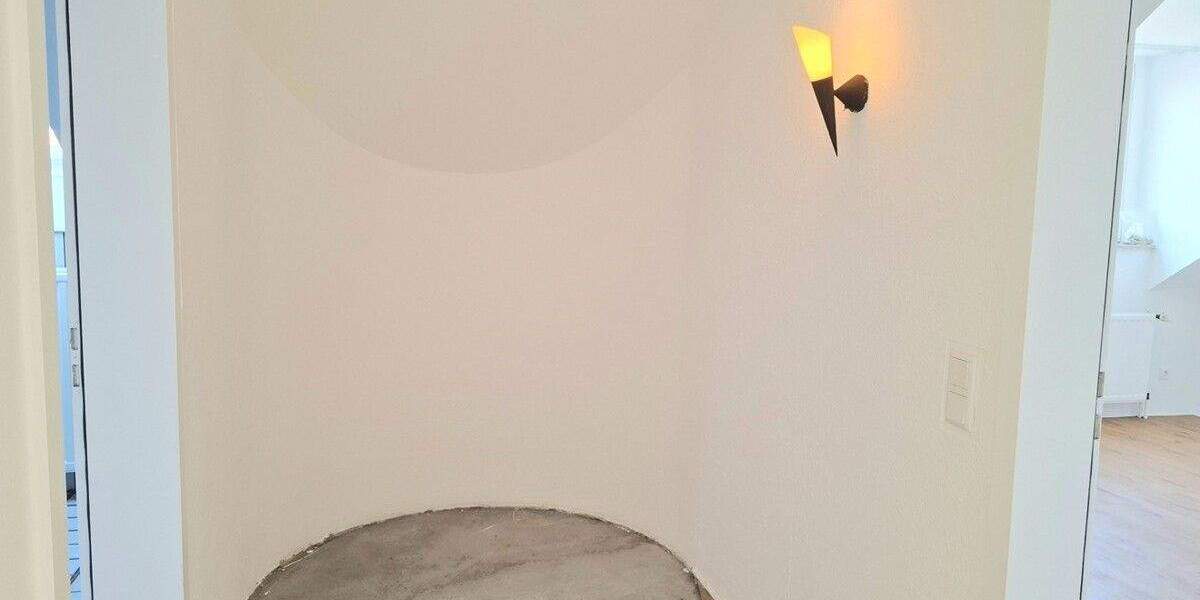 Helle, teilsanierte Dachgeschosswohnung in zentraler Lage von Recklinghausen-Süd! - Etagenwohnung Recklinghausen Süd | Angebot:25881616