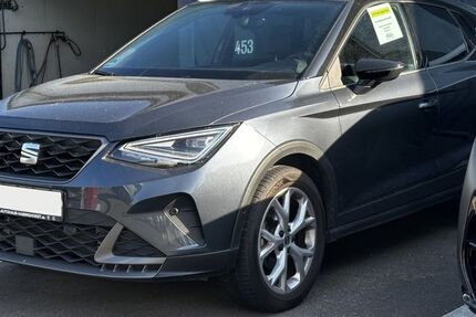 Seat Arona 27.910 km 22.890 &euro; Castrop-Rauxel 44579