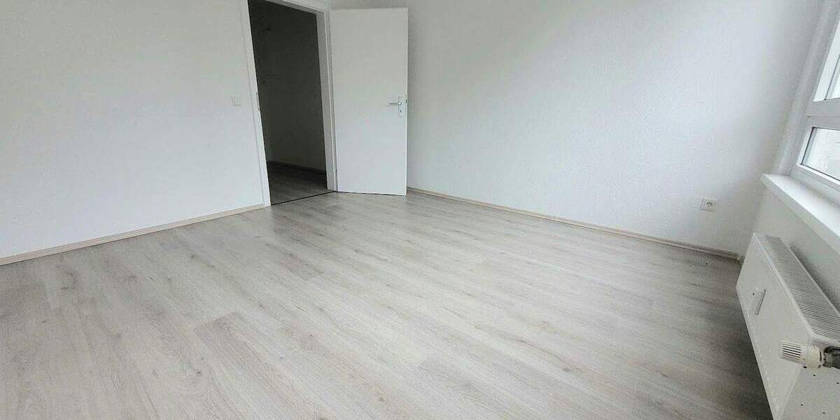 Etagenwohnung Essen Freisenbruch - 4 Zimmer, 82 m&sup2;, 721&euro; | Angebot:25699063