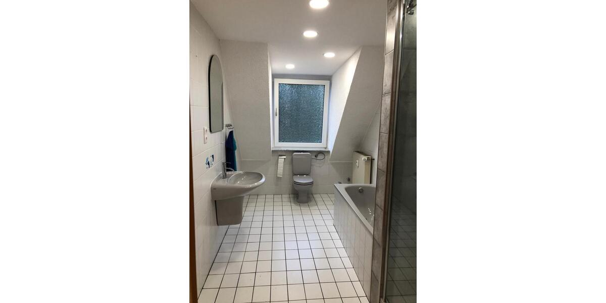 Dachgeschoßwohnung Gelsenkirchen Gelsenkirchen-Mitte - 4 Zimmer, 110 m&sup2;, 129.000&euro; | Angebot:26199069