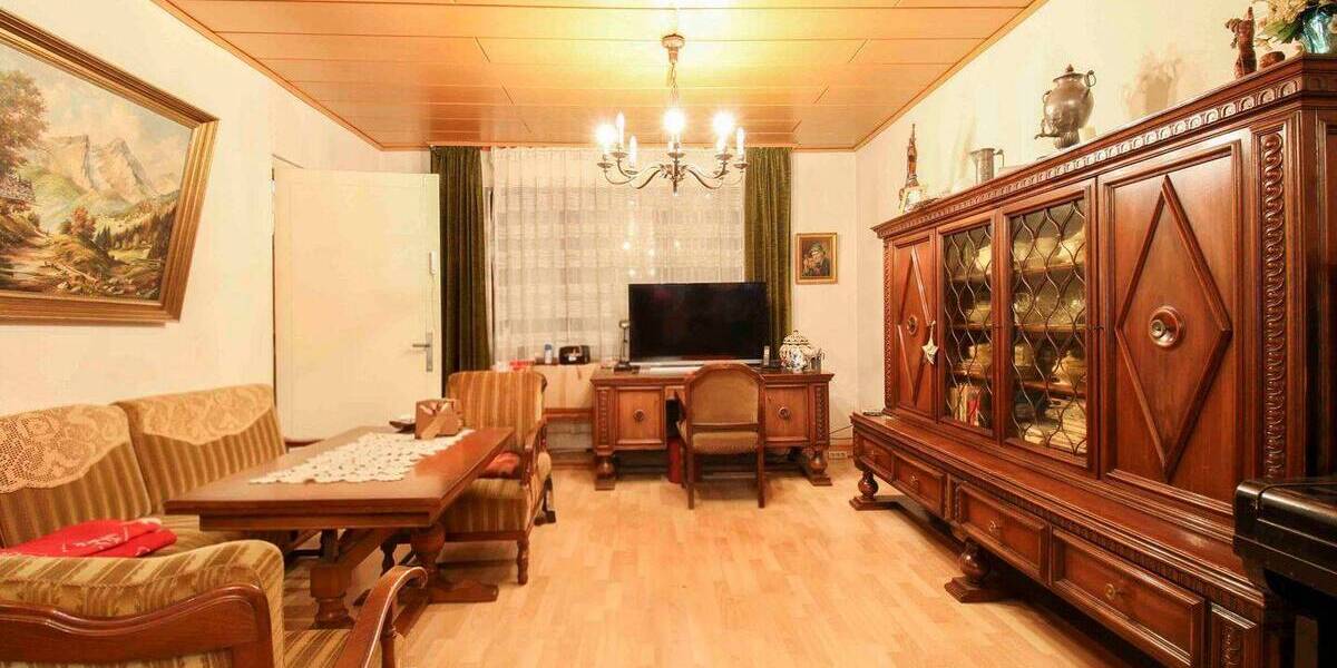 Mehrfamilienhaus, Wohnhaus Bochum Laer - 6 Zimmer, 320.000&euro; | Angebot:26016629