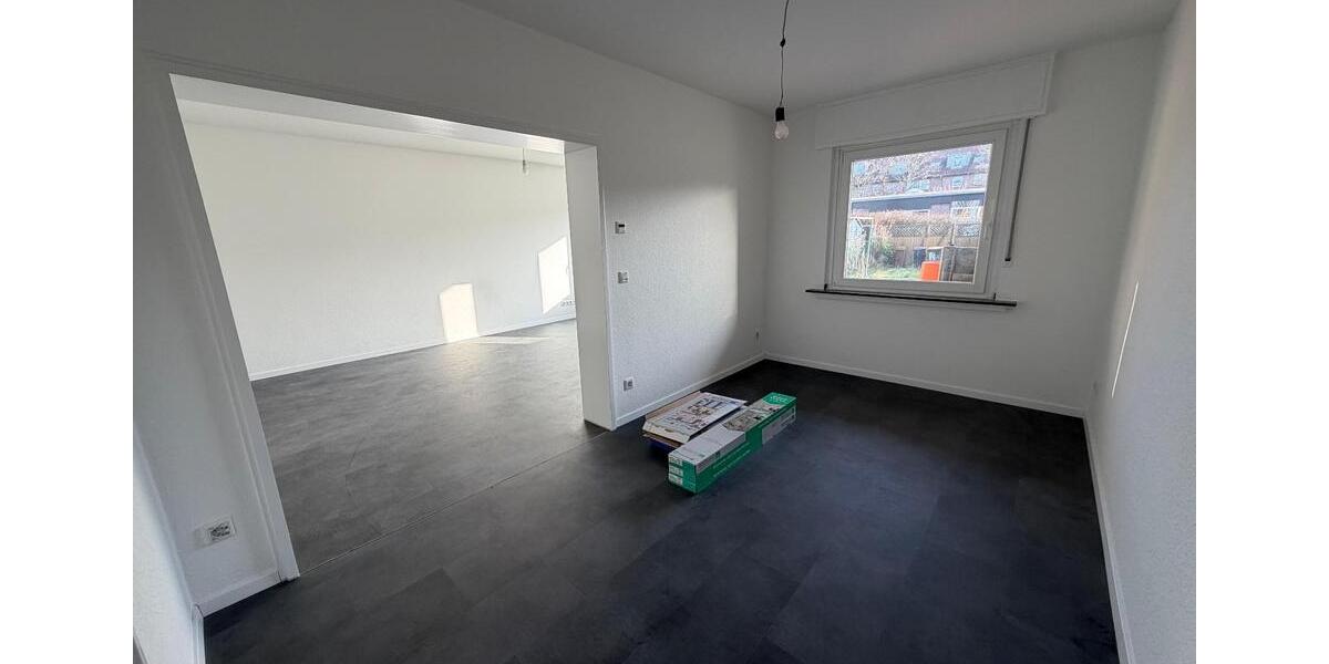 Reihenhaus Gladbeck Alt-Rentfort - 7 Zimmer, 140 m&sup2;, 1.850&euro; | Angebot:25595852