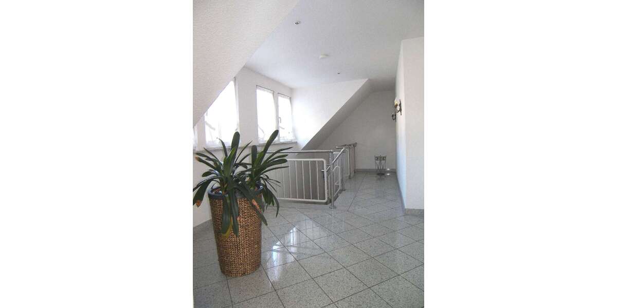 Etagenwohnung Essen Stadtbezirk II - 2 Zimmer, 75 m&sup2;, 750&euro; | Angebot:25985510