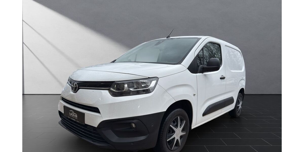 Toyota Proace City 116.000 km 13.450 &euro; Dinslaken 46537