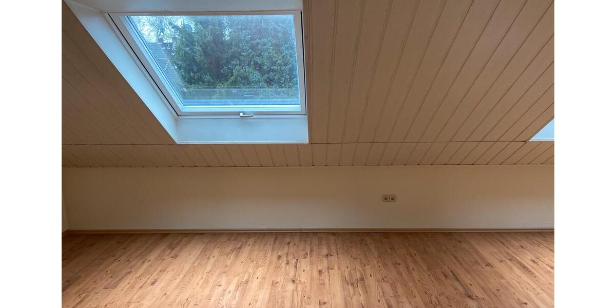 Dachgeschoßwohnung Bochum Bochum-Mitte - 2 Zimmer, 77 m&sup2;, 850&euro; | Angebot:26676634