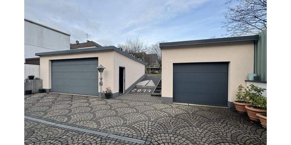 Einfamilienhaus Oberhausen Heide - 7 Zimmer, 223 m&sup2;, 819.000&euro; | Angebot:25772335