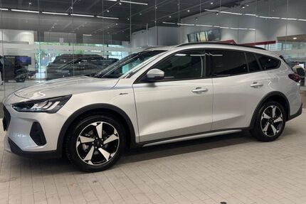 Ford Focus 4.468 km 25.180 &euro; Dinslaken 46539