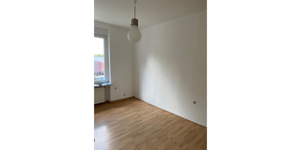 Etagenwohnung Dortmund Hombruch - 2.5 Zimmer, 109 m&sup2;, 630&euro; | Angebot:25612892