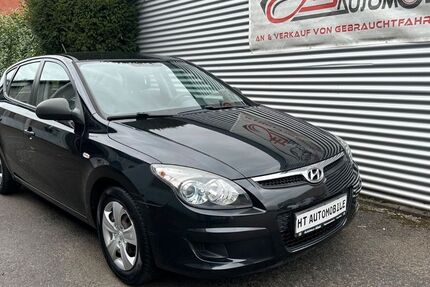 Hyundai i30 229.000 km 1.999 &euro; Marl 45770