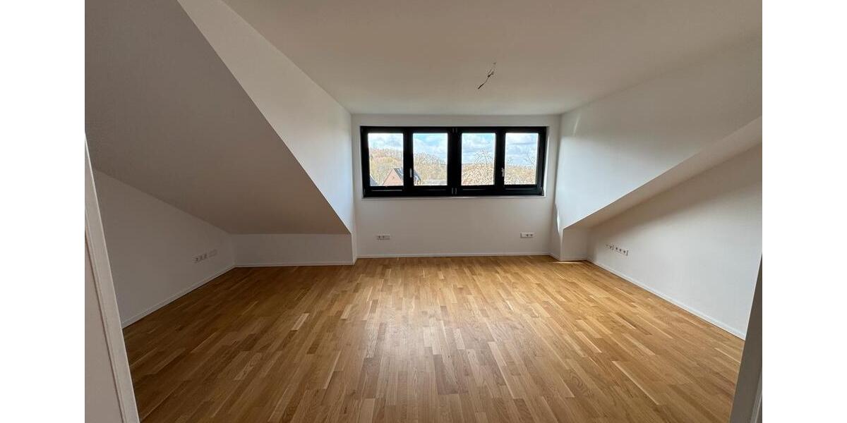 Dachgeschoßwohnung Dortmund Hörde - 2.5 Zimmer, 82 m&sup2;, 984&euro; | Angebot:25974943