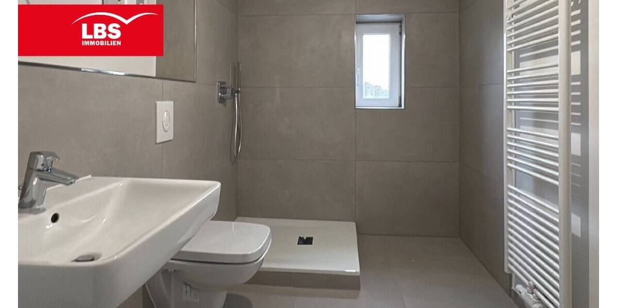 Etagenwohnung Gelsenkirchen Beckhausen - 3 Zimmer, 80 m&sup2;, 179.000&euro; | Angebot:26037116