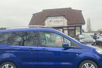 Ford Tourneo Courier 189.544 km 4.790 &euro; Dinslaken 46539