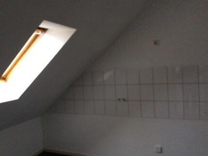 Dachgeschoßwohnung Essen Stadtbezirk IV - 2.5 Zimmer, 80 m&sup2;, 700&euro; | Angebot:25881133