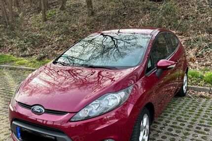 Ford Fiesta 152.500 km 2.700 &euro; Mülheim an der Ruhr 45481