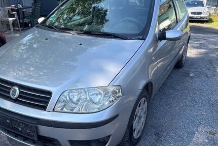 Fiat Punto 123.682 km 790 &euro; Dortmund 44143
