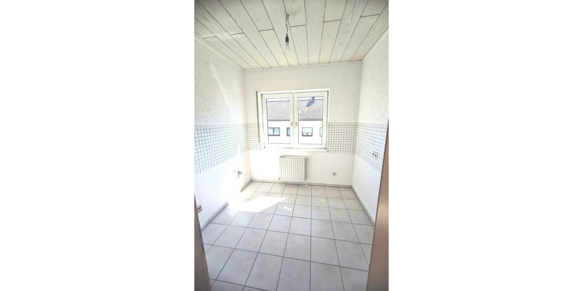 Dachgeschoßwohnung Witten Rüdinghausen - 3.5 Zimmer, 70 m&sup2;, 600&euro; | Angebot:25690776