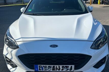 Ford Focus 88.000 km 12.499 &euro; Castrop-Rauxel 44577