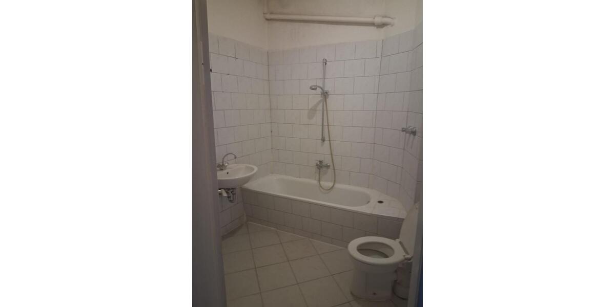 Etagenwohnung Gelsenkirchen - 5 Zimmer, 100 m&sup2;, 700&euro; | Angebot:26546029