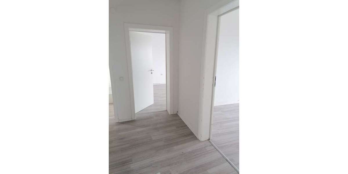 Etagenwohnung Mülheim an der Ruhr / Schloß Styrum Schloß Styrum - 3 Zimmer, 77 m&sup2;, 500&euro; | Angebot:24393866