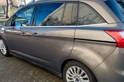 Ford Grand C-Max 153.963 km 8.500 &euro; Essen 45327