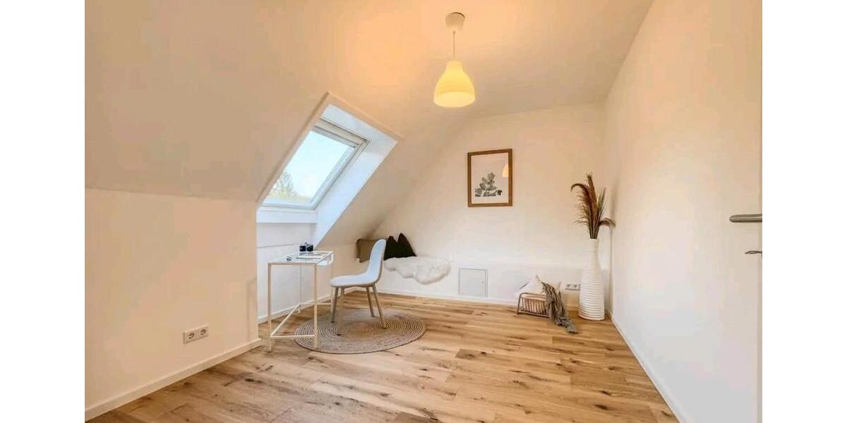 Dachgeschoßwohnung Dortmund Hombruch - 3.5 Zimmer, 115 m&sup2;, 330.000&euro; | Angebot:26114655