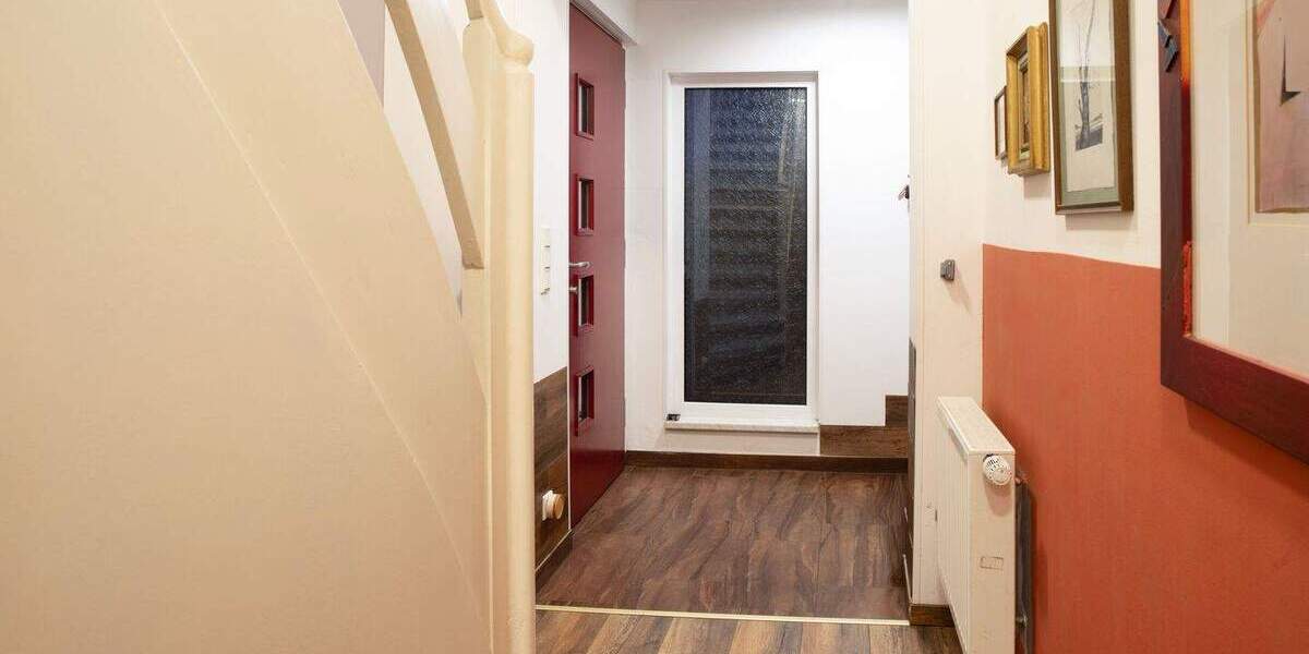 Mehrfamilienhaus, Wohnhaus Bottrop Eigen - 8 Zimmer, 162 m&sup2;, 588.000&euro; | Angebot:25746031