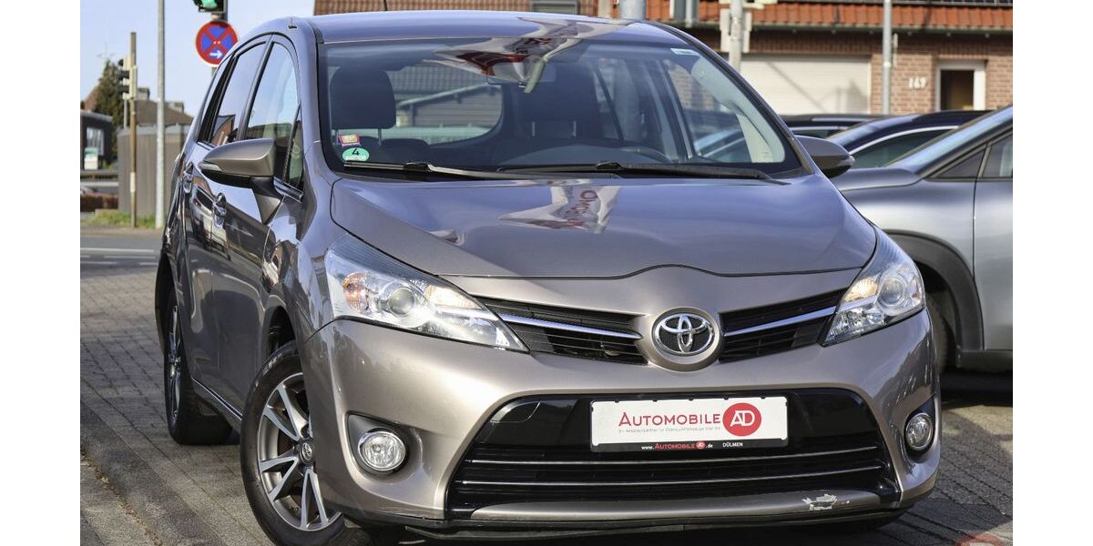 Toyota Verso 174.533 km 6.490 &euro; Dülmen 48249