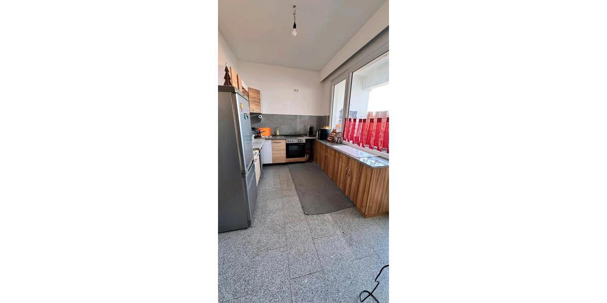 Etagenwohnung Essen Stadtkern - 3 Zimmer, 134 m&sup2;, 1.230&euro; | Angebot:25853085