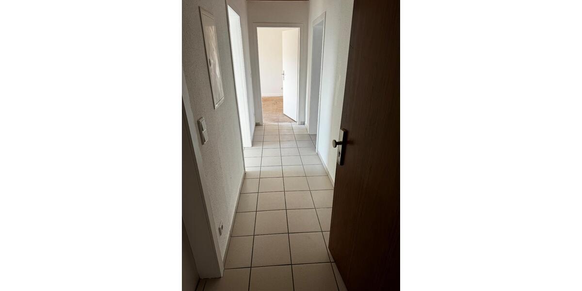 Dachgeschoßwohnung Gelsenkirchen Rotthausen - 3.5 Zimmer, 73 m&sup2;, 490&euro; | Angebot:25867957