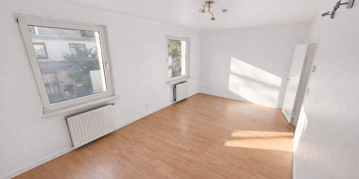 Etagenwohnung Gelsenkirchen Altstadt - 2 Zimmer, 62 m&sup2;, 690&euro; | Angebot:25782171