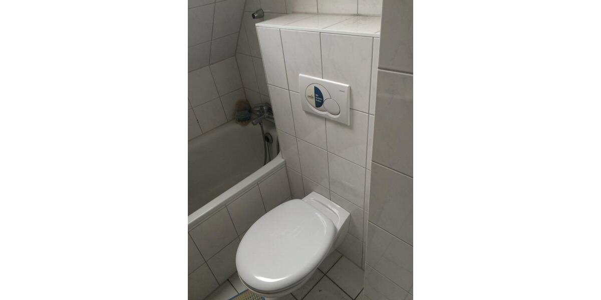 Dachgeschoßwohnung Gelsenkirchen Gelsenkirchen-Mitte - 4 Zimmer, 52 m&sup2;, 65.000&euro; | Angebot:27623600